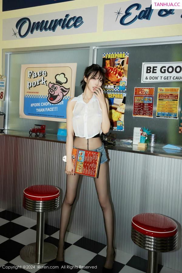 玥儿玥  [XiuRen]高清写真图 2024.07.05 No.8811 玥儿玥er 黑丝美腿第7张图片